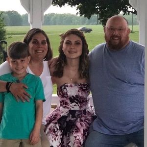 Meet your Posher, Lori